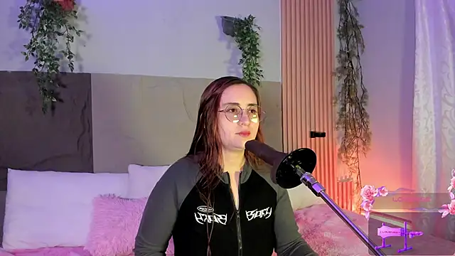 centaurigirl online show from 04.11.26