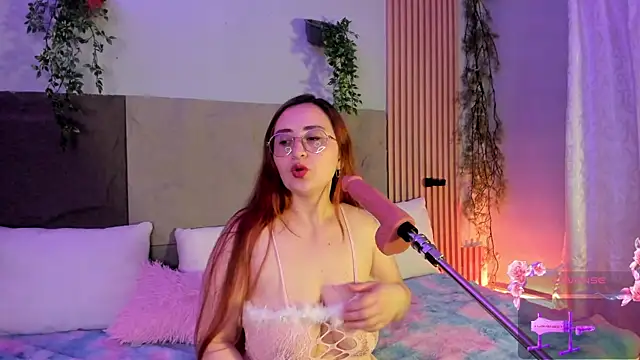 centaurigirl online show from 04.13.26