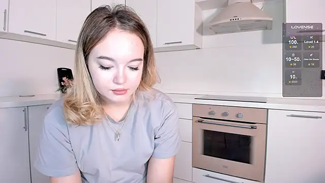 SheenaDollins online show from 12.04.24