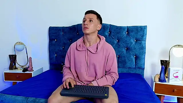 Andrewfalcon online show from 02.04.25