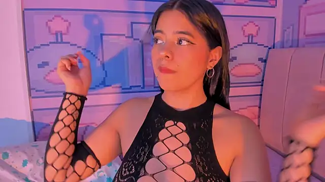  18alice online show from 12.15.24