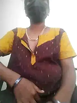 Snapshot of Preethytamilsexy chatting on 01.15.25 Preethytamilsexy online show from 01.15.25