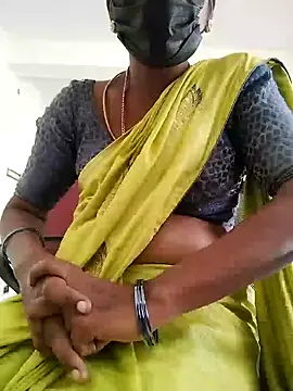 Snapshot of Preethytamilsexy chatting on 01.21.25 Preethytamilsexy online show from 01.21.25