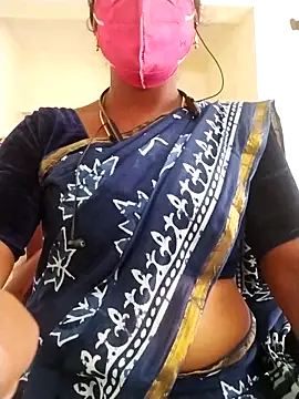 Snapshot of Preethytamilsexy chatting on 02.11.26 Preethytamilsexy online show from 02.11.26