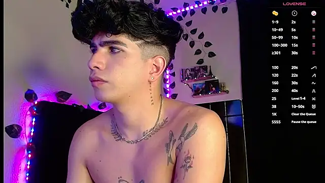 LyleBennett  online show from 02.25.25