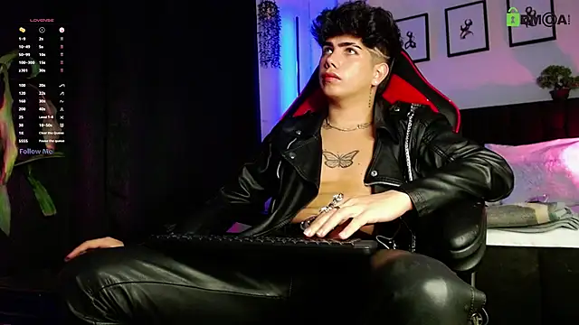 LyleBennett  online show from 03.12.26