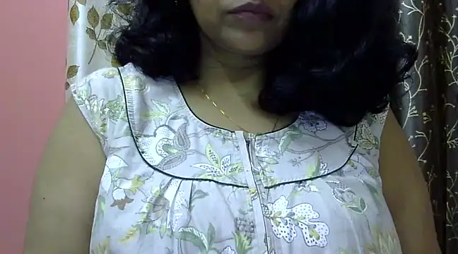 Snapshot of Riya_riyaa chatting on 01.02.25 Riya riyaa online show from 01.02.25