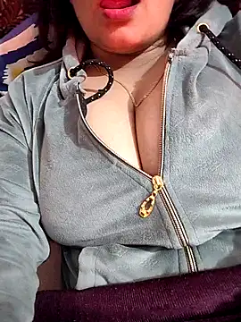 Snapshot of Anjalihotwife chatting on 01.18.25 Anjalihotwife online show from 01.18.25