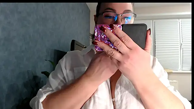 Nora Star online show from 01.17.26