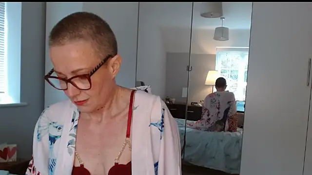 ELEGANT-ARIA36 online show from 02.14.25