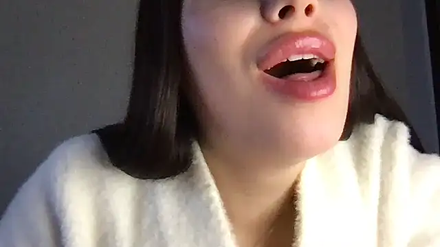 Snapshot of MoonriseGoddess chatting on 03.24.26 MoonriseGoddess online show from 03.24.26