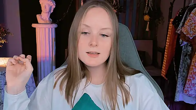 VivienLeeigh online show from 12.28.24