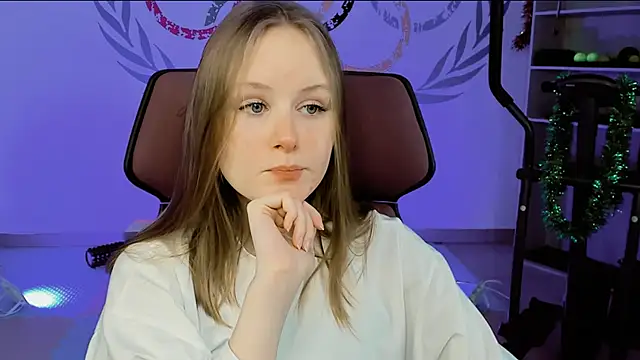 VivienLeeigh online show from 12.31.24