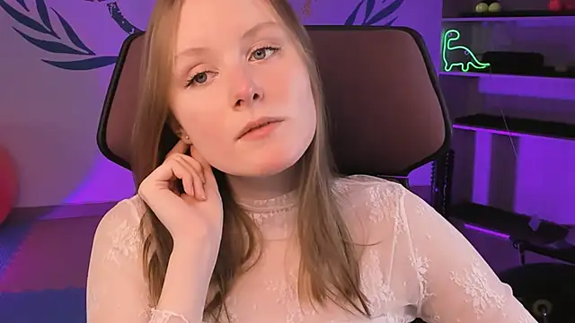 VivienLeeigh online show from 02.06.25