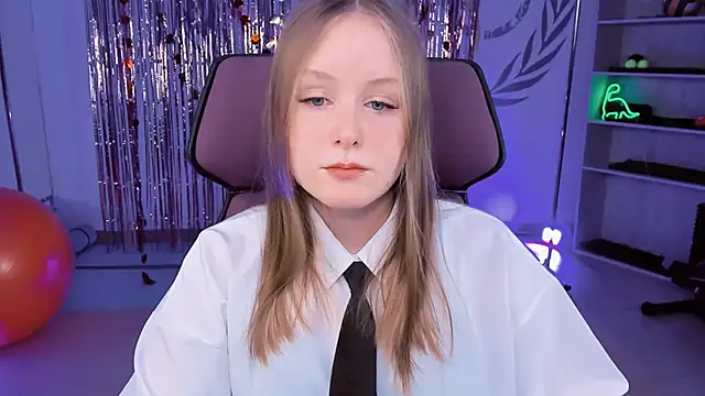 VivienLeeigh online show from 03.09.25