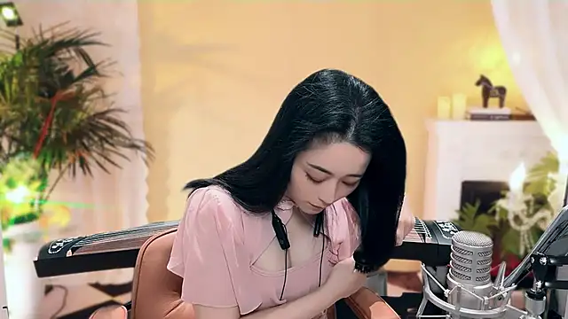 Tian-xin-999 online show from 03.05.25