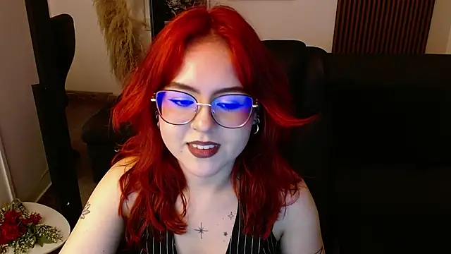 Snapshot of crimson_tati_ chatting on 03.14.25 crimson tati online show from 03.14.25