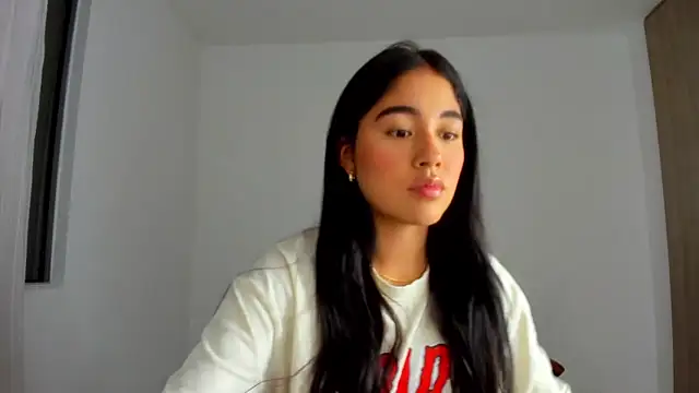 Snapshot of AriaMontgomery chatting on 04.17.26 AriaMontgomery online show from 04.17.26