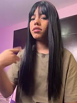 KellyOlsenbe online show from 03.03.25