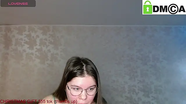 Snapshot of holy_michela chatting on 12.21.24 holy michela online show from 12.21.24