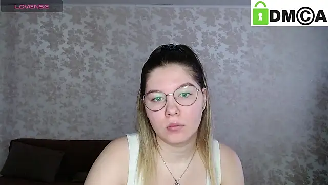 Snapshot of holy_michela chatting on 01.06.25 holy michela online show from 01.06.25