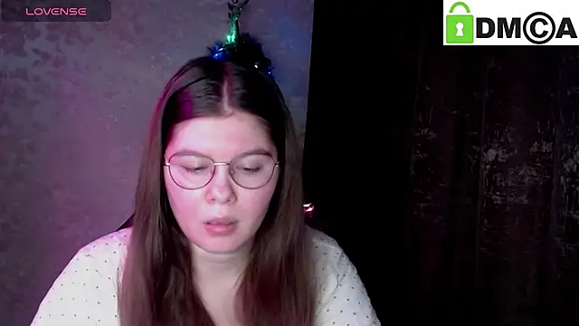 Snapshot of holy_michela chatting on 12.15.25 holy michela online show from 12.15.25