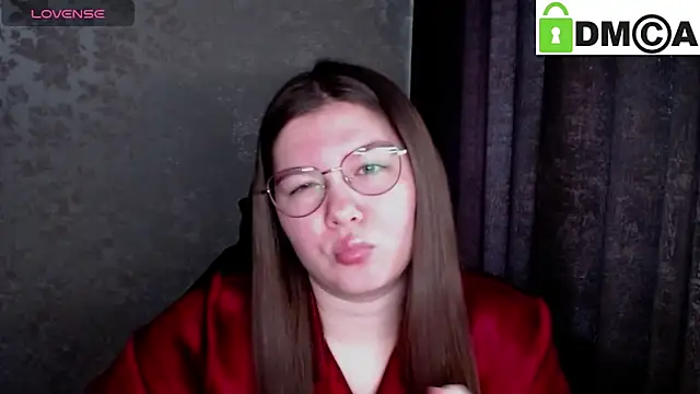 Snapshot of holy_michela chatting on 02.18.26 holy michela online show from 02.18.26