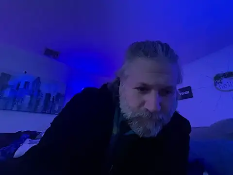 Snapshot of onlym4m chatting on 02.22.25 onlym4m online show from 02.22.25