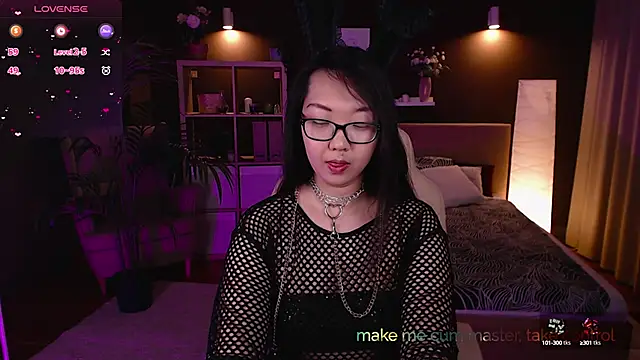 Snapshot of Marine_Vact chatting on 03.04.25 Marine Vact online show from 03.04.25