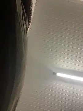 luara1988 online show from 12.20.25