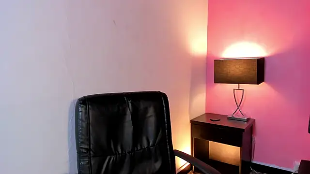 Lily Miiller online show from 02.27.25