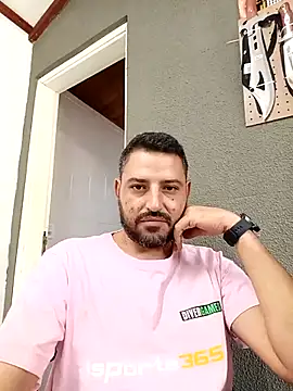 Snapshot of P4uzud4O chatting on 03.25.26 P4uzud4O online show from 03.25.26