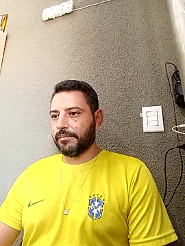 Snapshot of P4uzud4O chatting on 04.05.26 P4uzud4O online show from 04.05.26