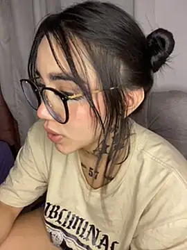 Snapshot of Nickiiiii chatting on 01.03.25 Nickiiiii online show from 01.03.25