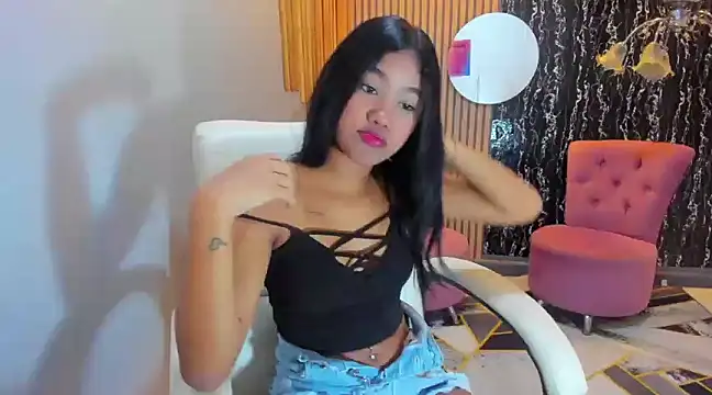 skinny cloe online show from 12.08.24