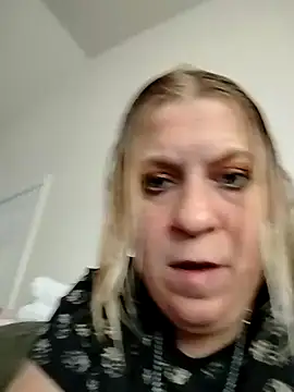 Playmate86 online show from 02.25.25