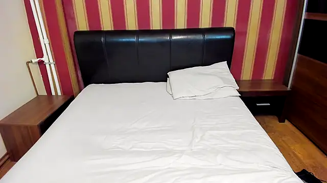 AshPage online show from 12.02.24