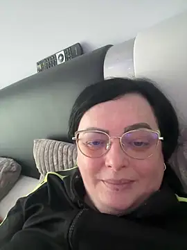 Amandamuller1982 online show from 02.18.25