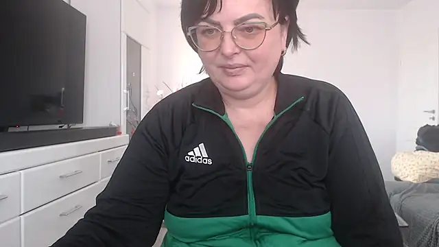 Amandamuller1982 online show from 02.25.25