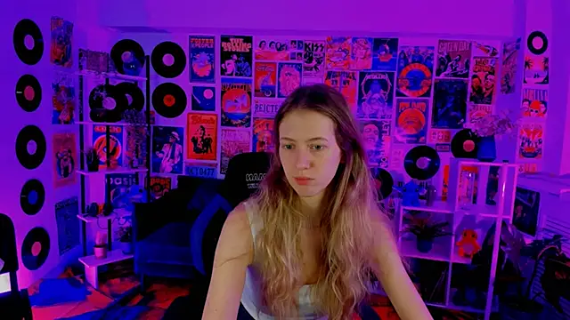 Sharon Evansi online show from 12.30.24