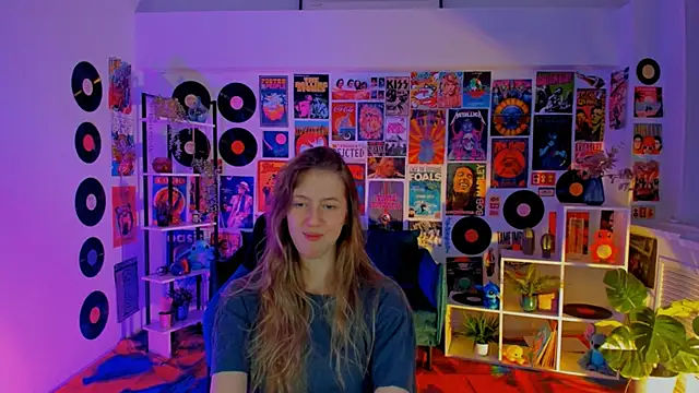 Sharon Evansi online show from 03.22.25