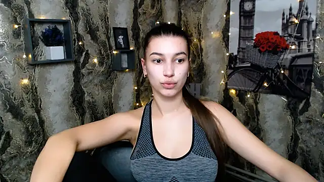 KarolinaRosse  online show from 02.05.25