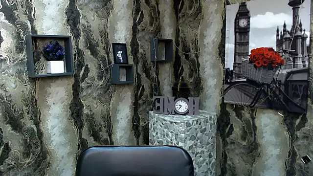 KarolinaRosse  online show from 02.18.25