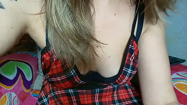 andradahot15 online show from 11.04.25