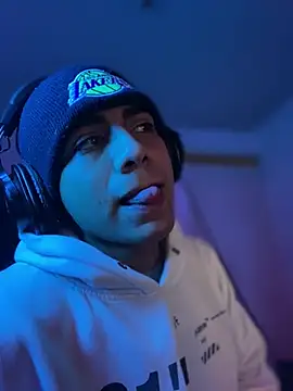 SkinnyHot444 online show from 12.12.24