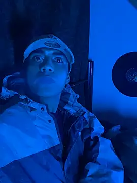 SkinnyHot444 online show from 01.24.25