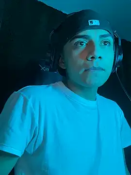 SkinnyHot444 online show from 01.31.25