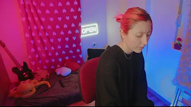 Snapshot of Bloom-fairy chatting on 02.17.26 Bloom-fairy online show from 02.17.26