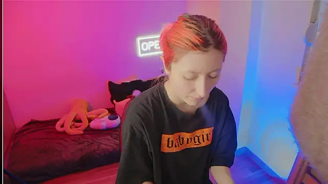 Snapshot of Bloom-fairy chatting on 02.22.26 Bloom-fairy online show from 02.22.26