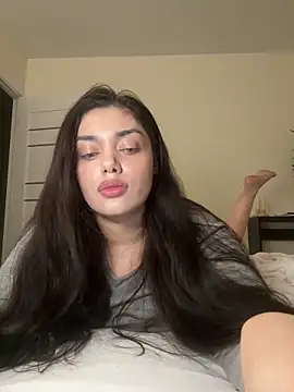 Snapshot of Sweet_Khalifa_ chatting on 02.01.25 Sweet Khalifa online show from 02.01.25
